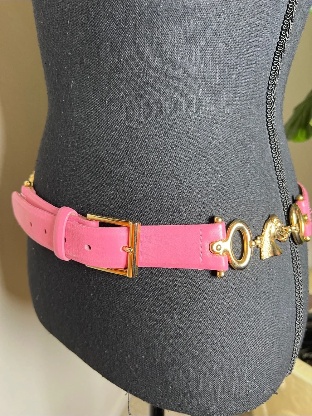 ESCADA Worth Women’s Vintage Barbie Pink Equestrian Leather Belt Size Medium